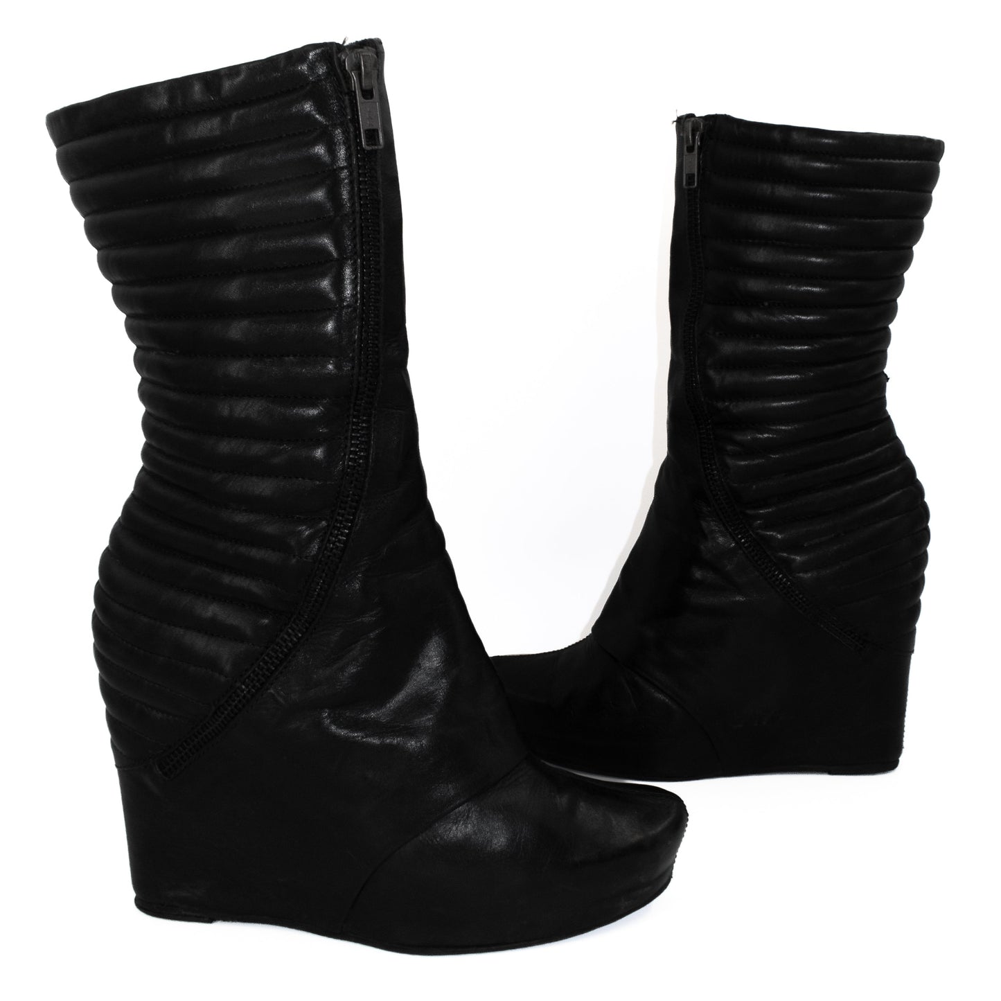 + Vintage leather wedge boots +