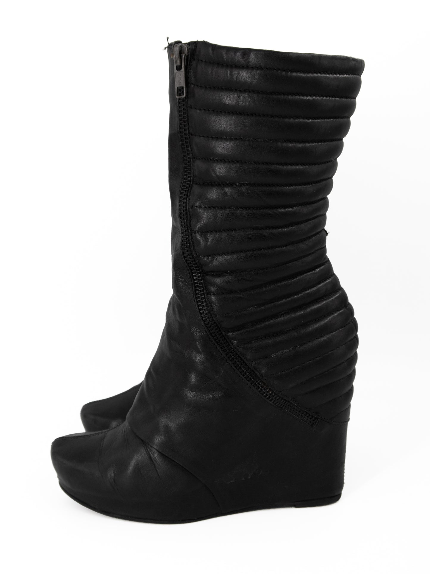 + Vintage leather wedge boots +