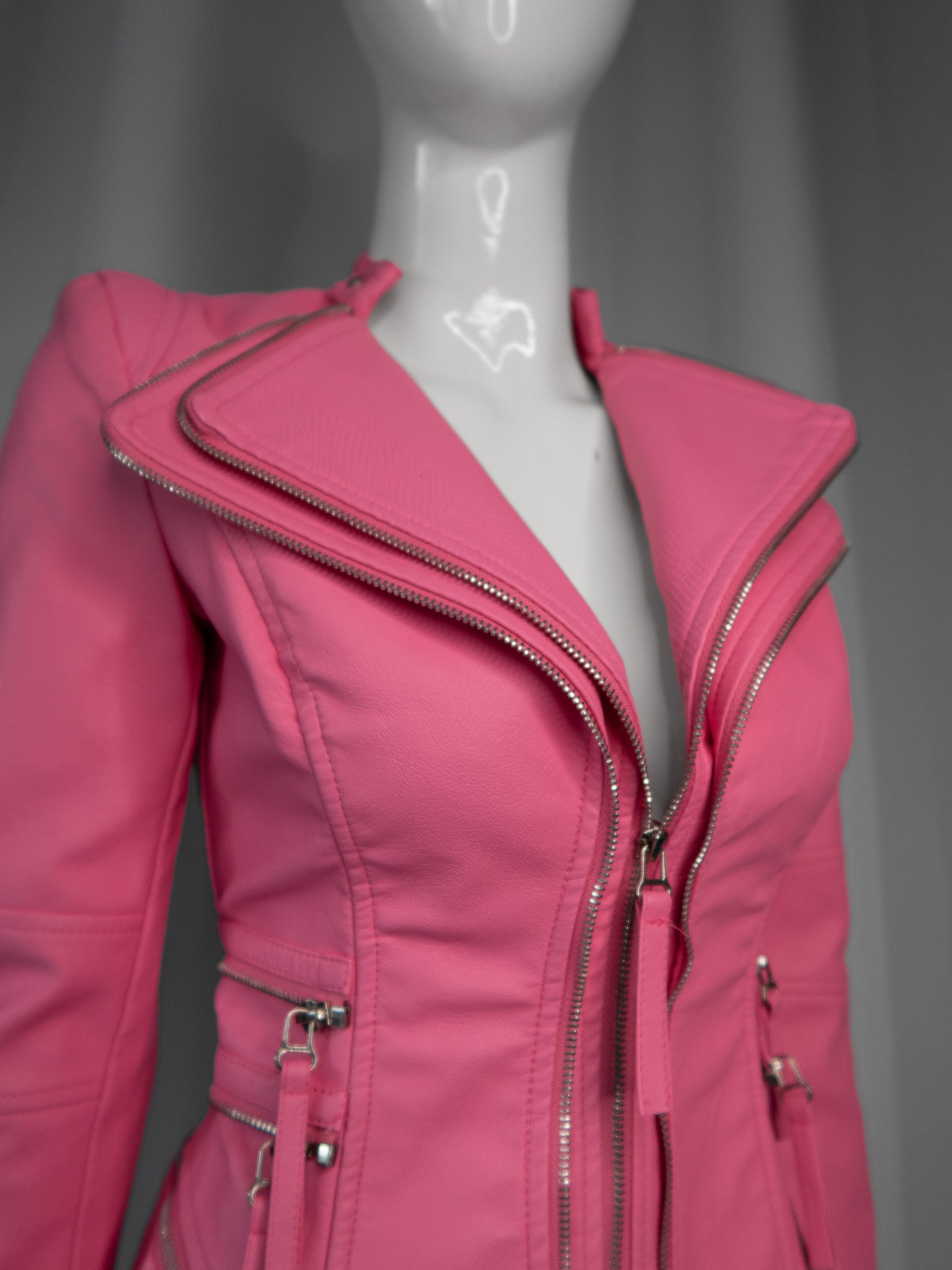 + Power shoulder jacket +