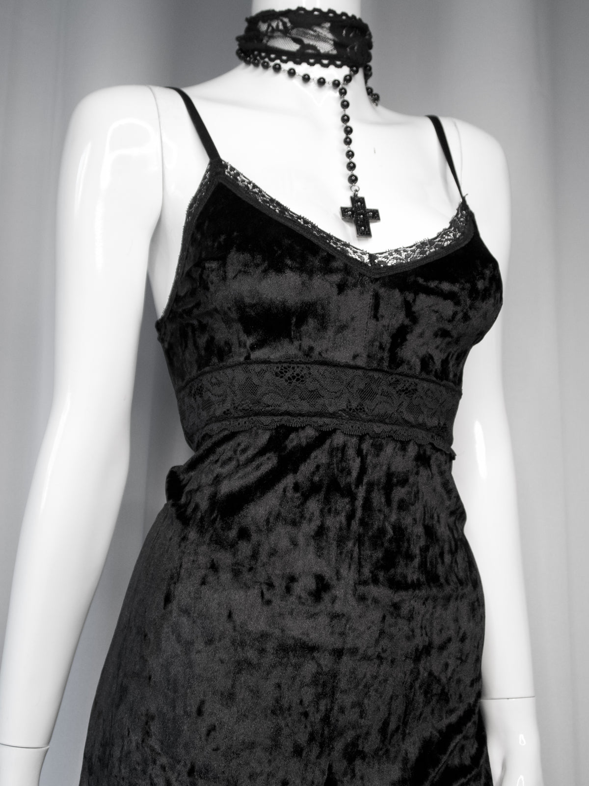 + Mini velvet babydoll dress +